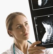 Die Diagnose einer Osteochondrose wird unter Verwendung einer X -Strahluntersuchung spezifiziert